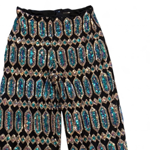 Sequin Flared Pants Set - Picture 3 of 9